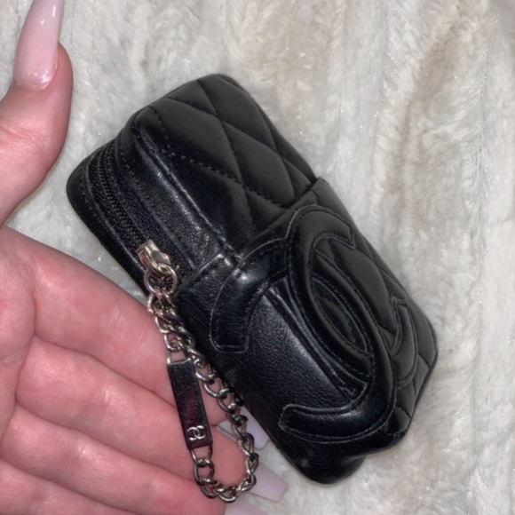 CHANEL Black Quilted Mini Bag Cambon - Picture 4 of 7
